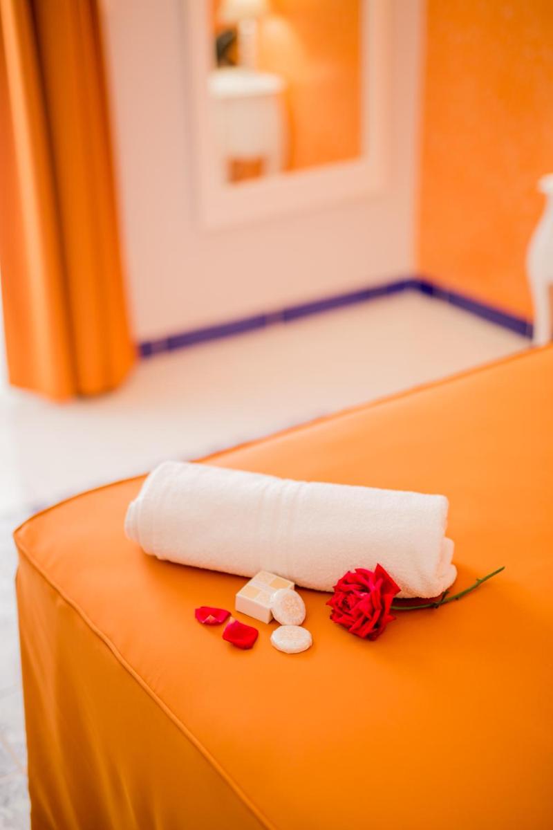 Odysseus Hotel