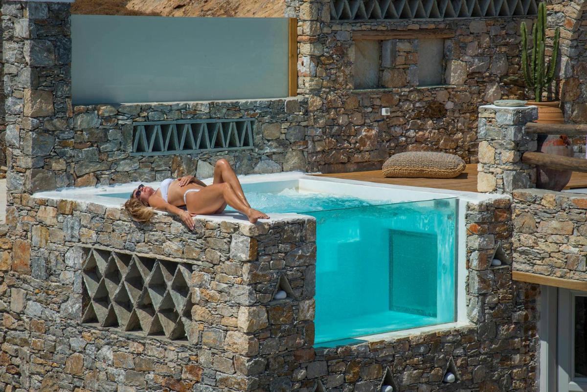 Onar Suites & Villas