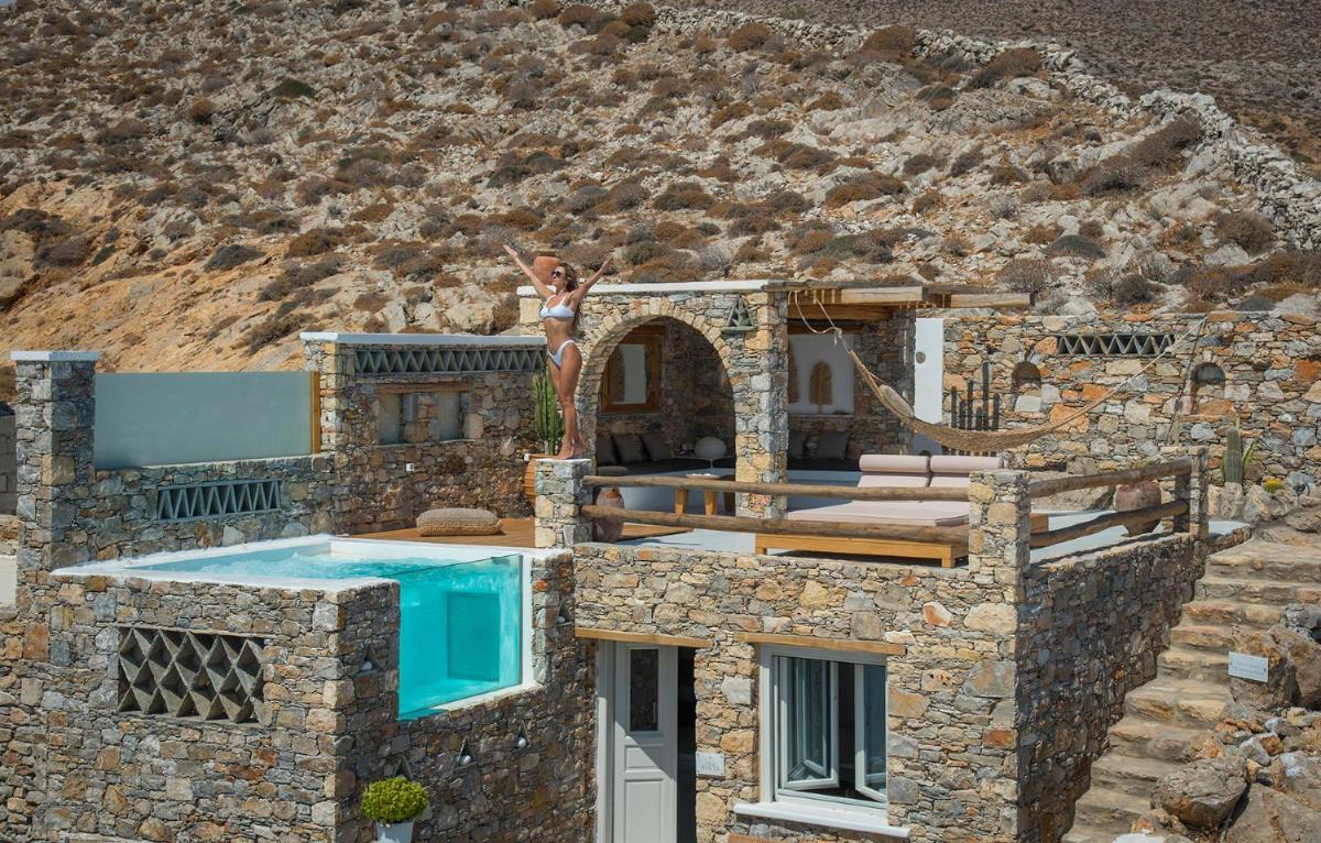 Onar Suites & Villas