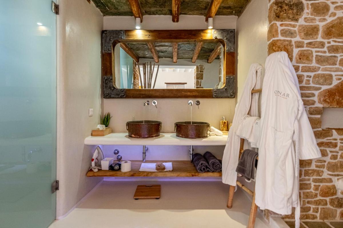 Onar Suites & Villas