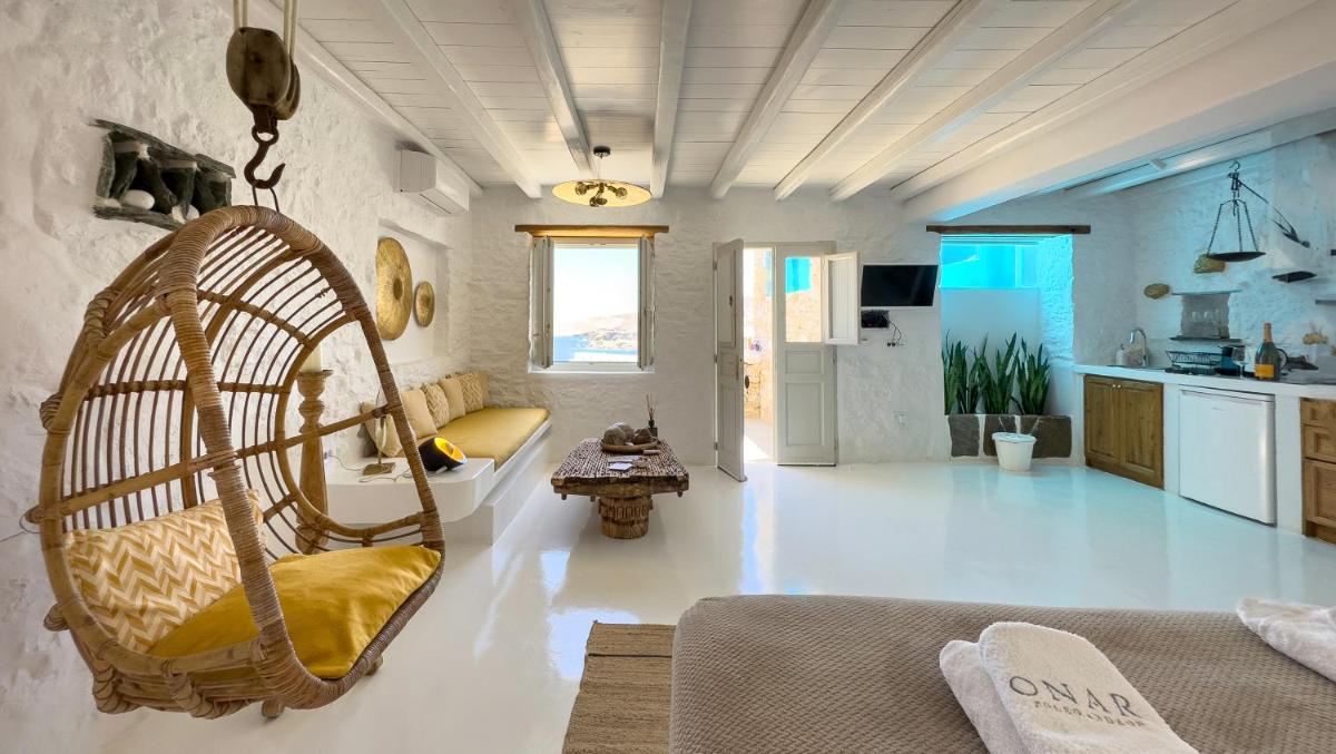 Onar Suites & Villas