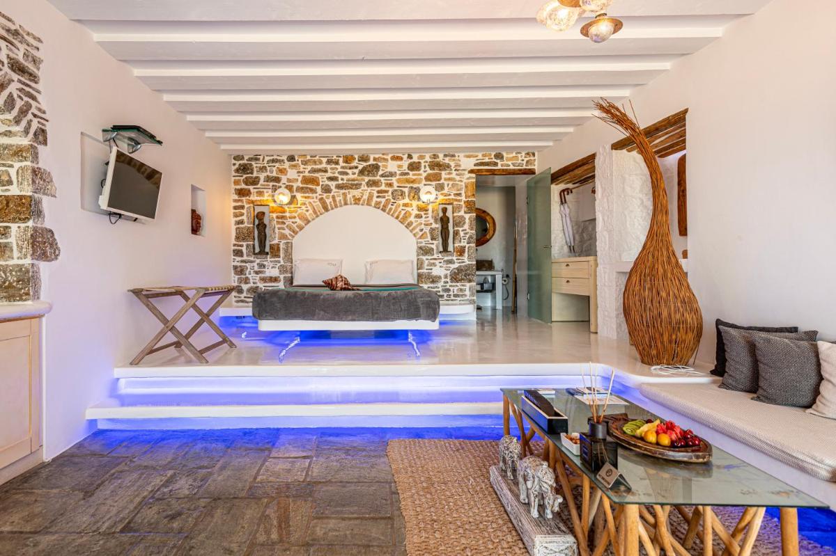 Onar Suites & Villas