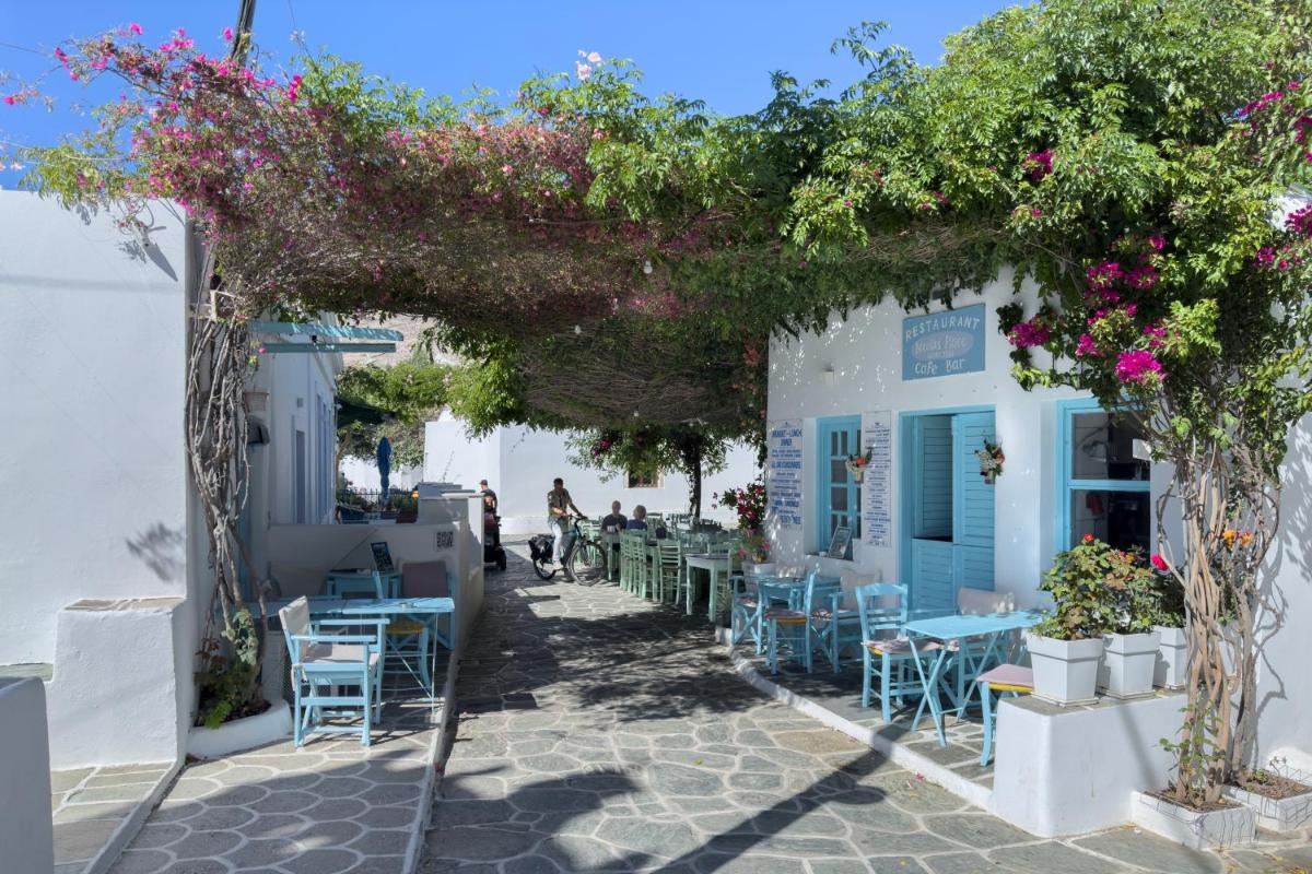 Onar Suites & Villas