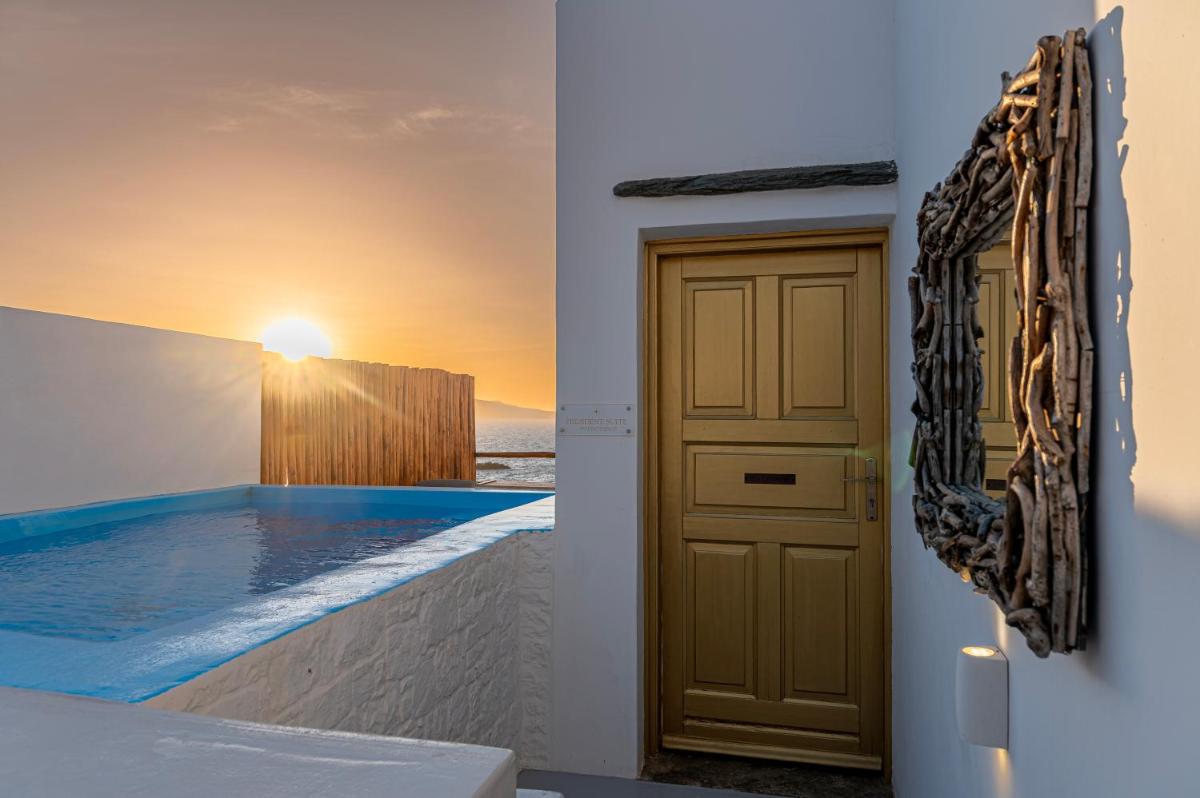 Onar Suites & Villas