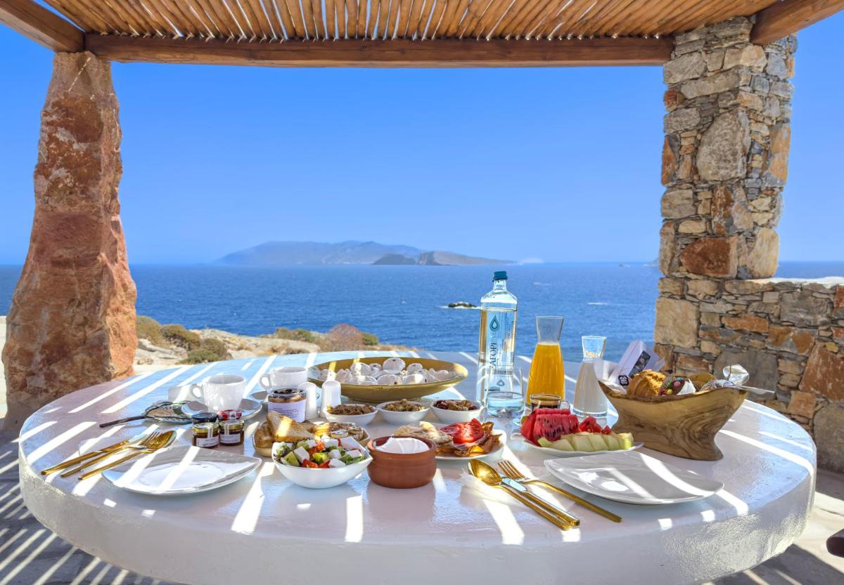 Onar Suites & Villas