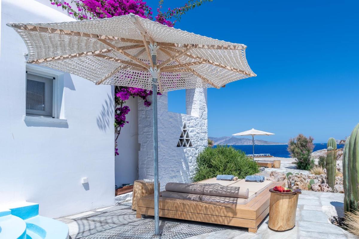 Onar Suites & Villas