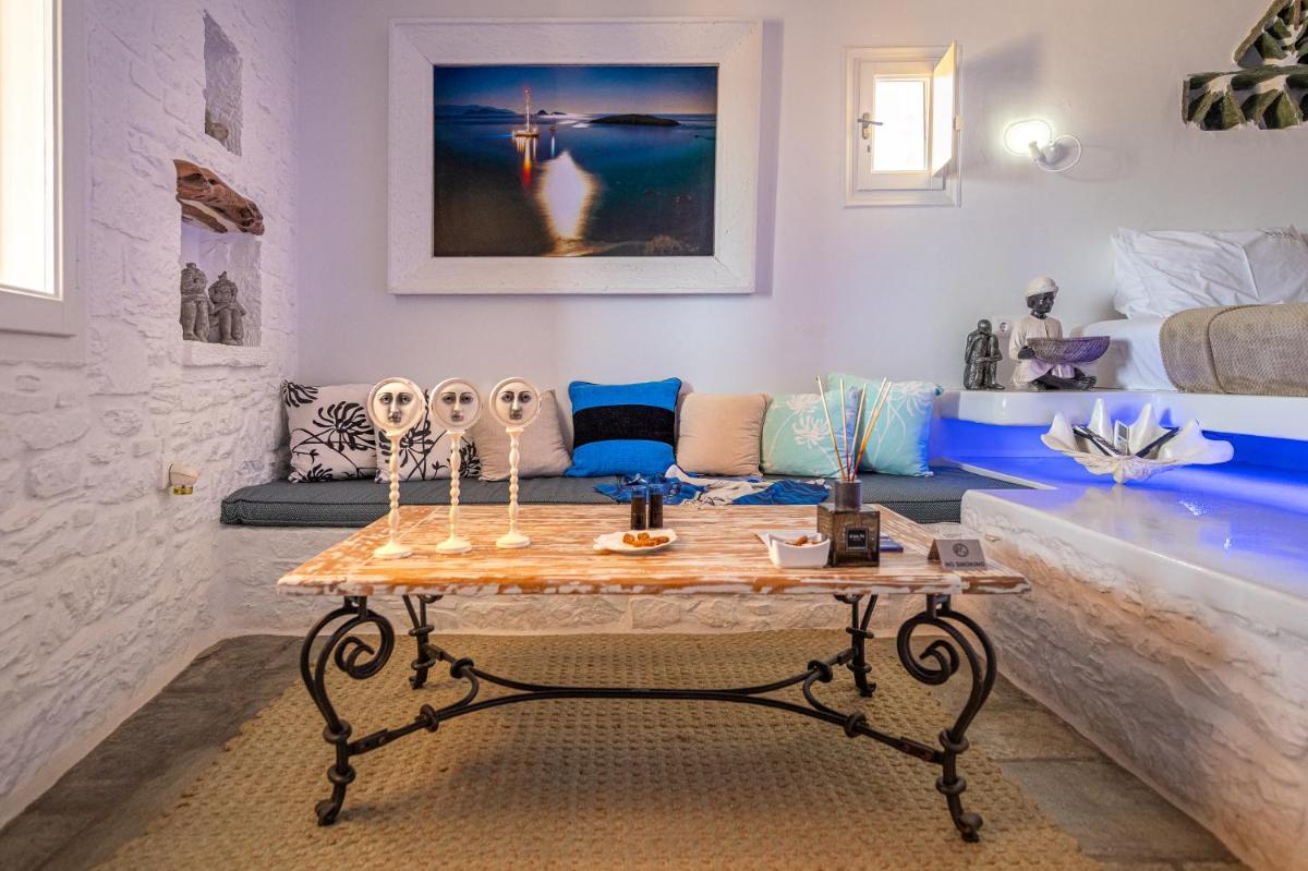 Onar Suites & Villas