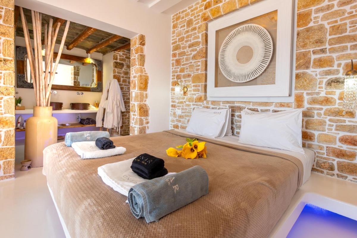 Onar Suites & Villas