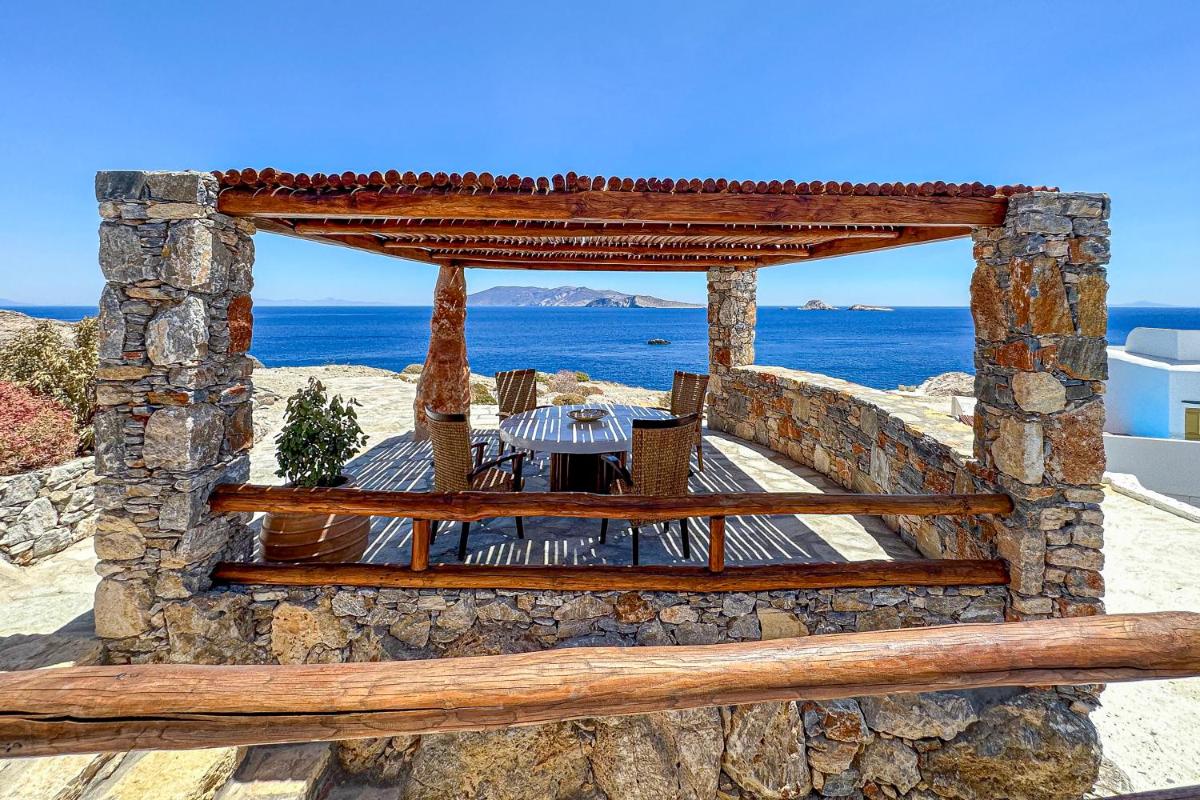 Onar Suites & Villas