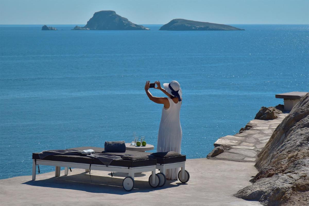 Onar Suites & Villas