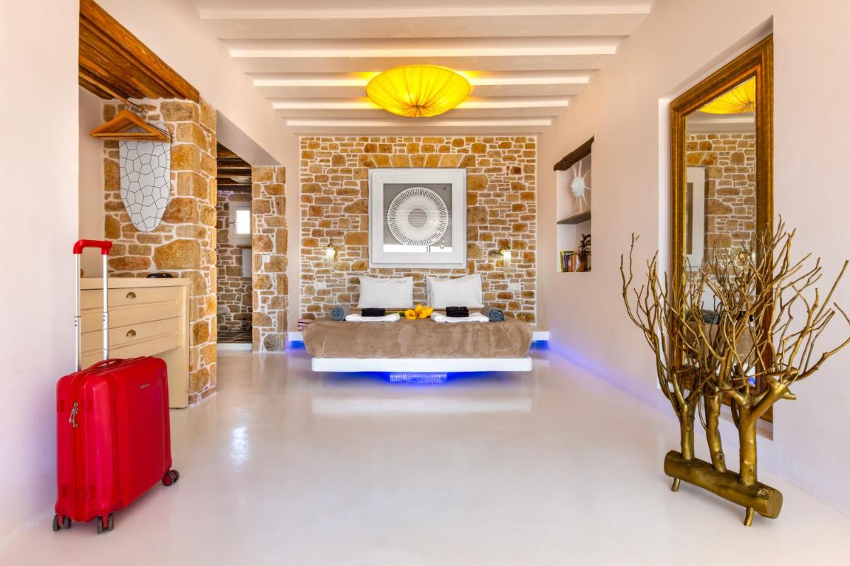 Onar Suites & Villas