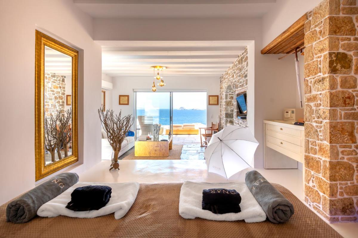 Onar Suites & Villas