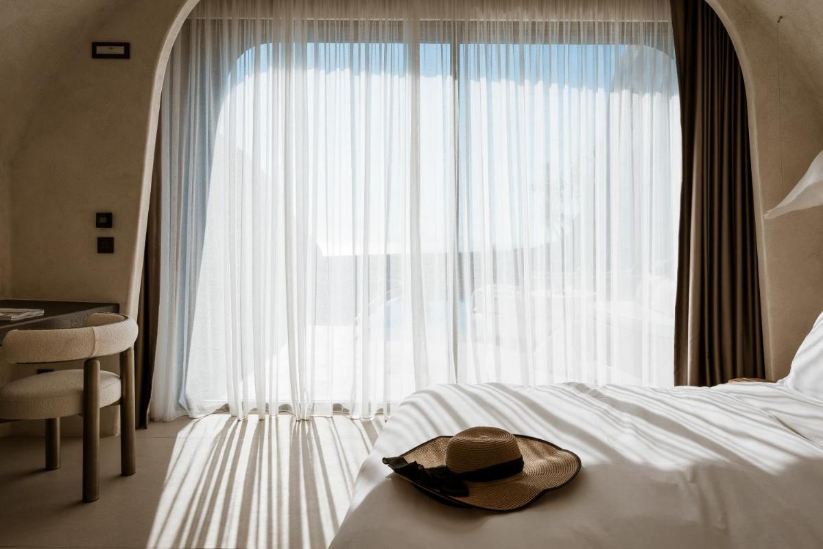 One of One Hotel