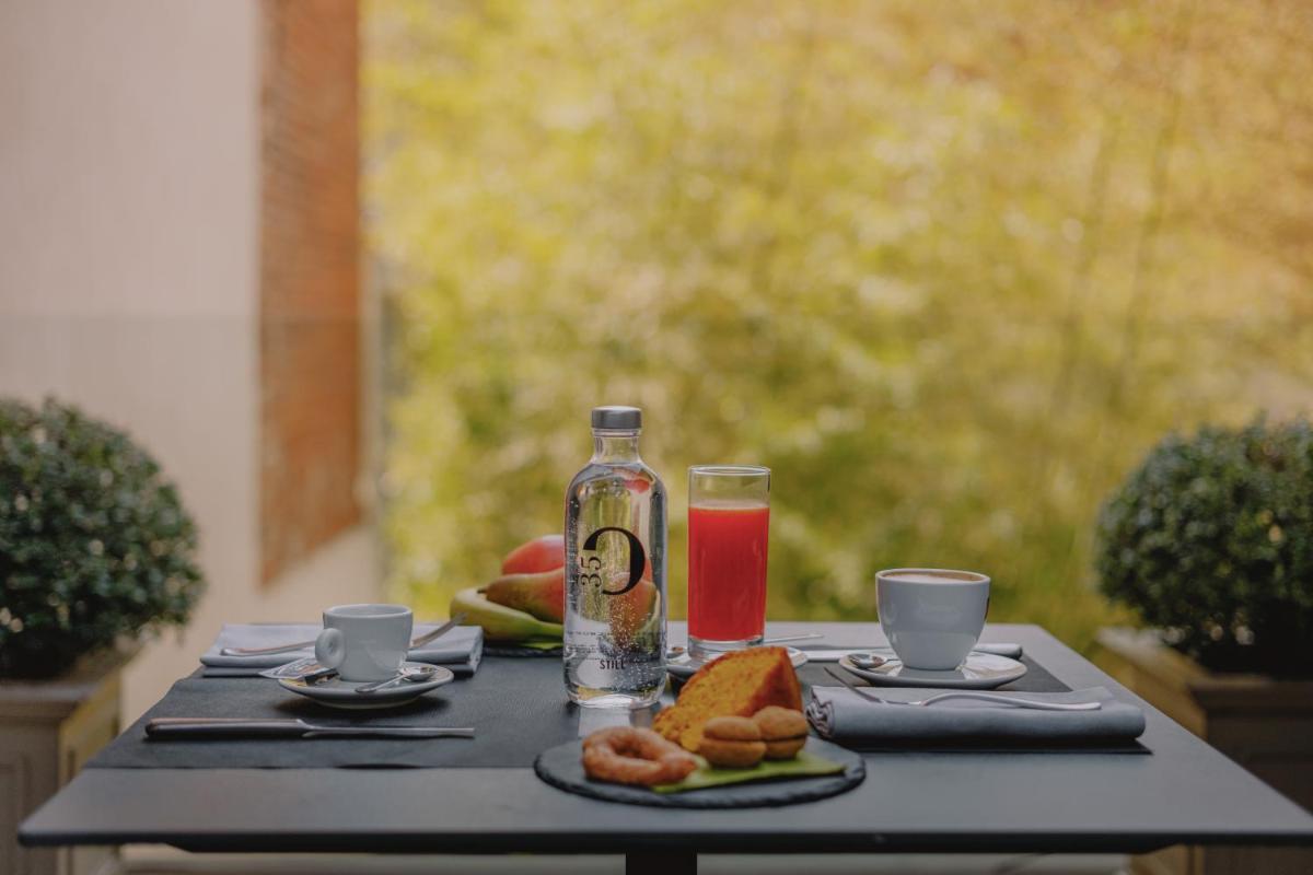 Opera35 Boutique Hotel