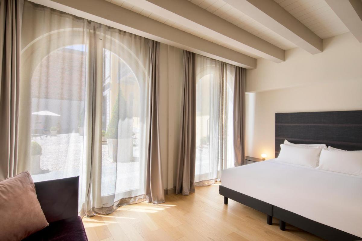 Opera35 Boutique Hotel