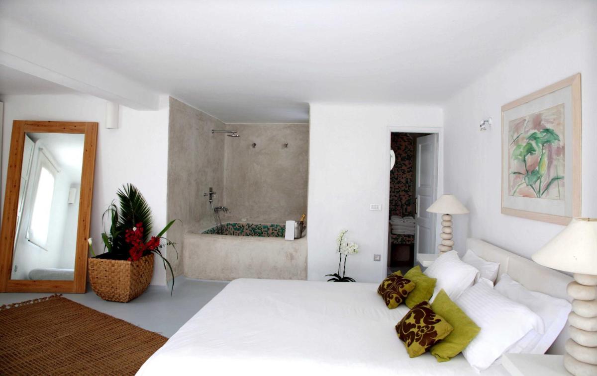 Ostraco Suites