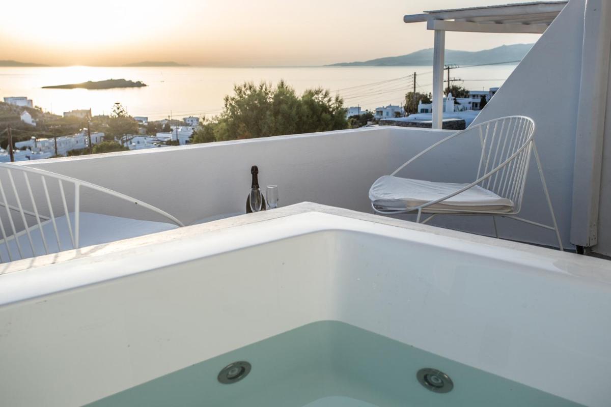 Ostraco Suites