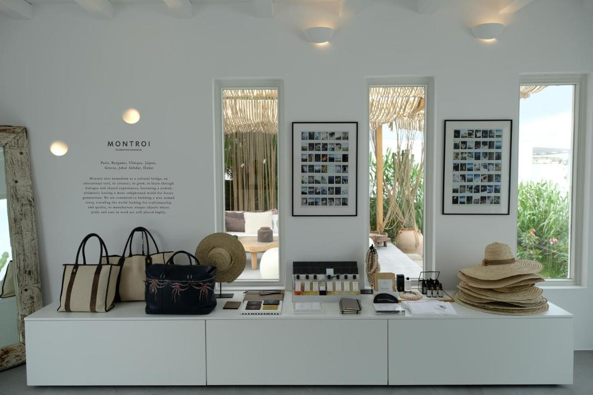 Ostraco Suites