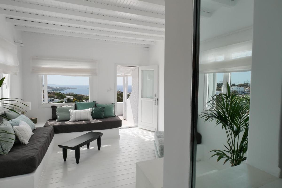 Ostraco Suites