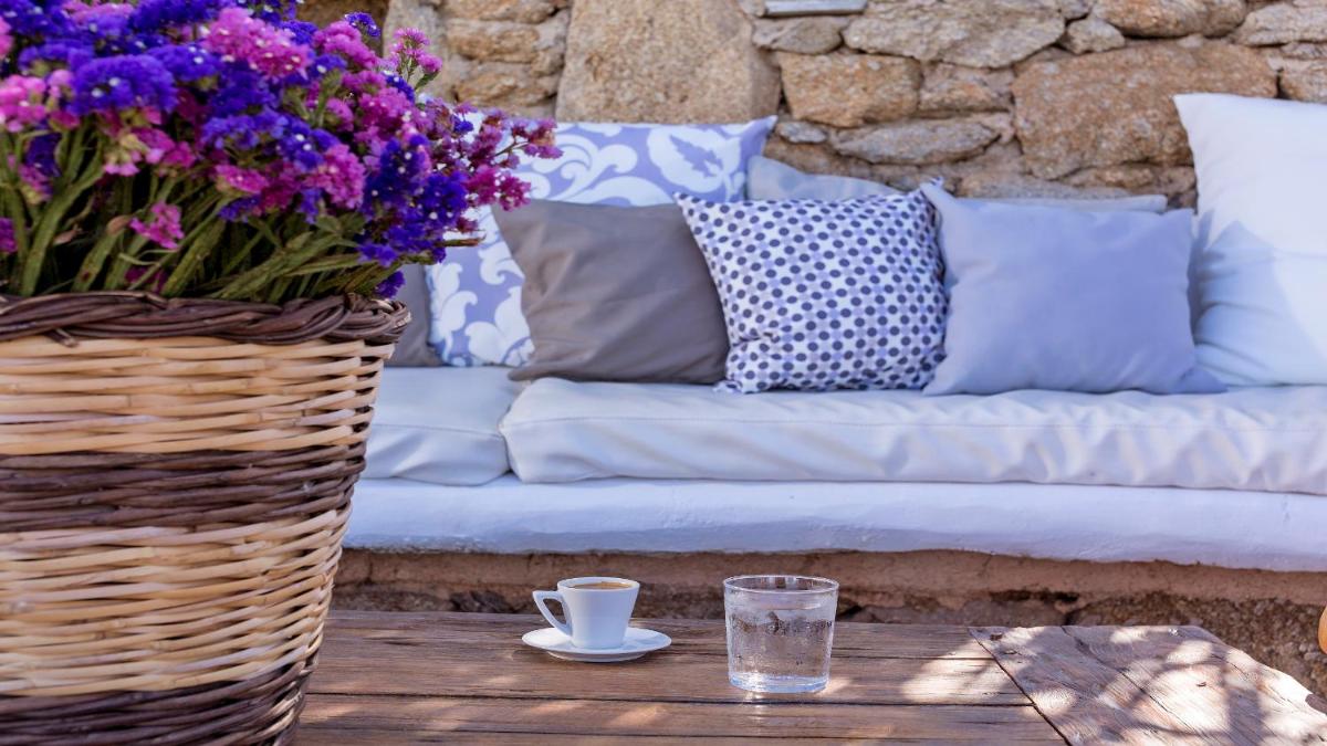 Ostraco Suites