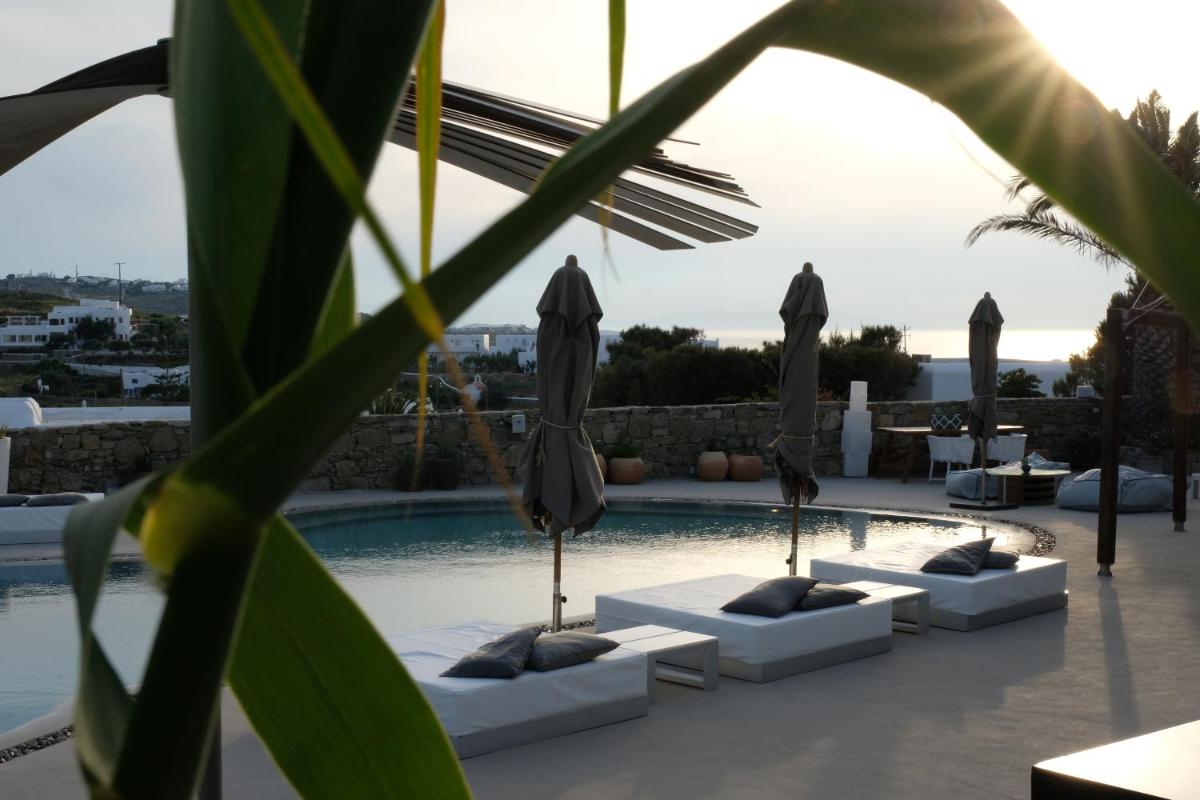 Ostraco Suites