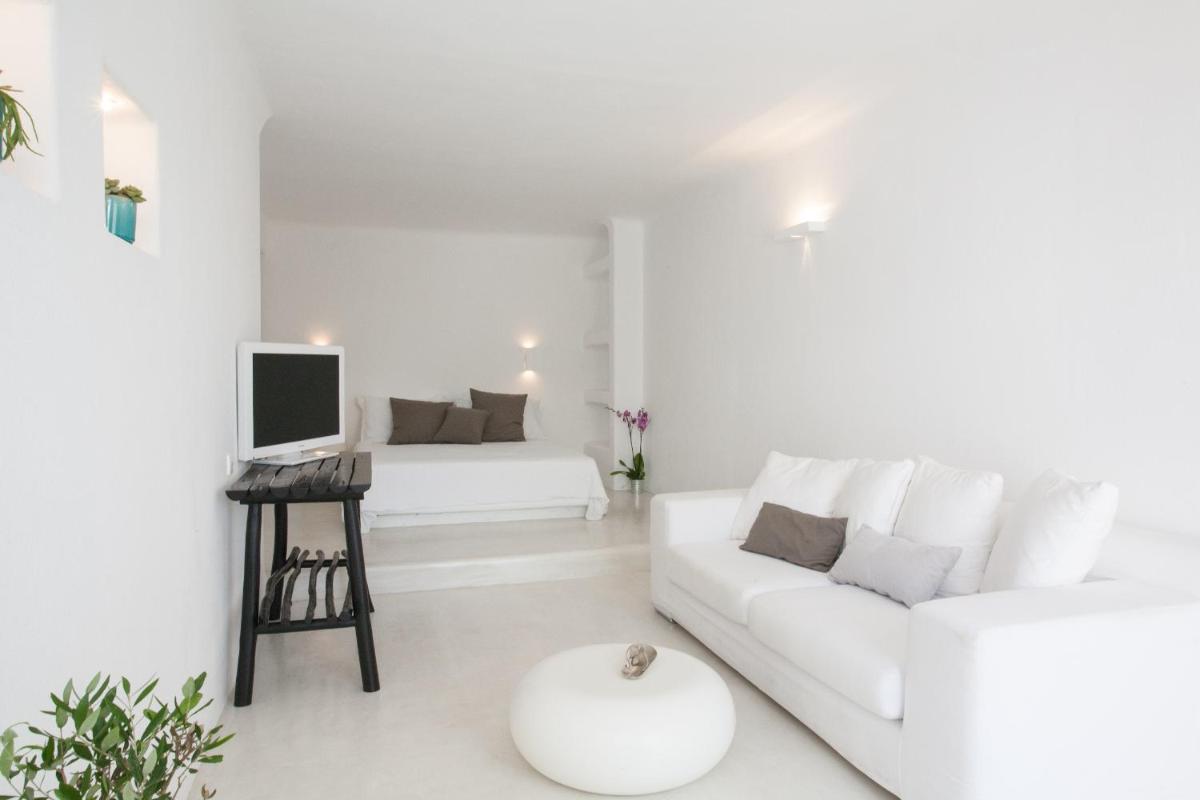 Ostraco Suites