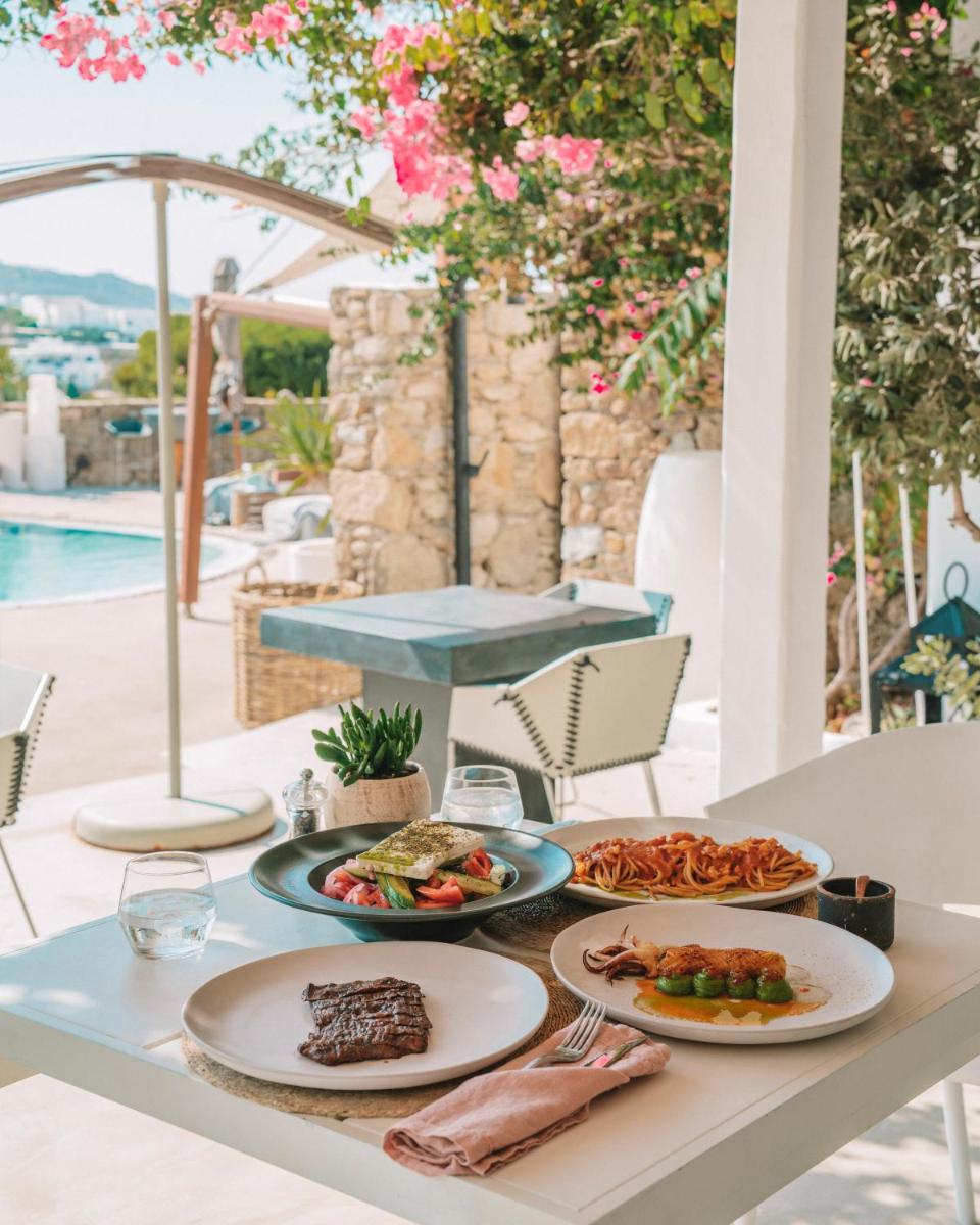 Ostraco Suites