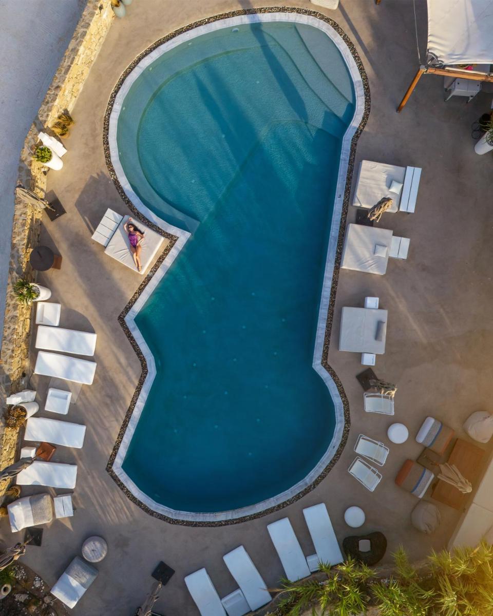 Ostraco Suites