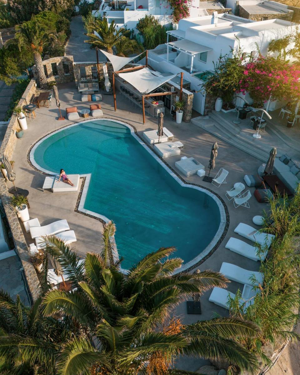 Ostraco Suites
