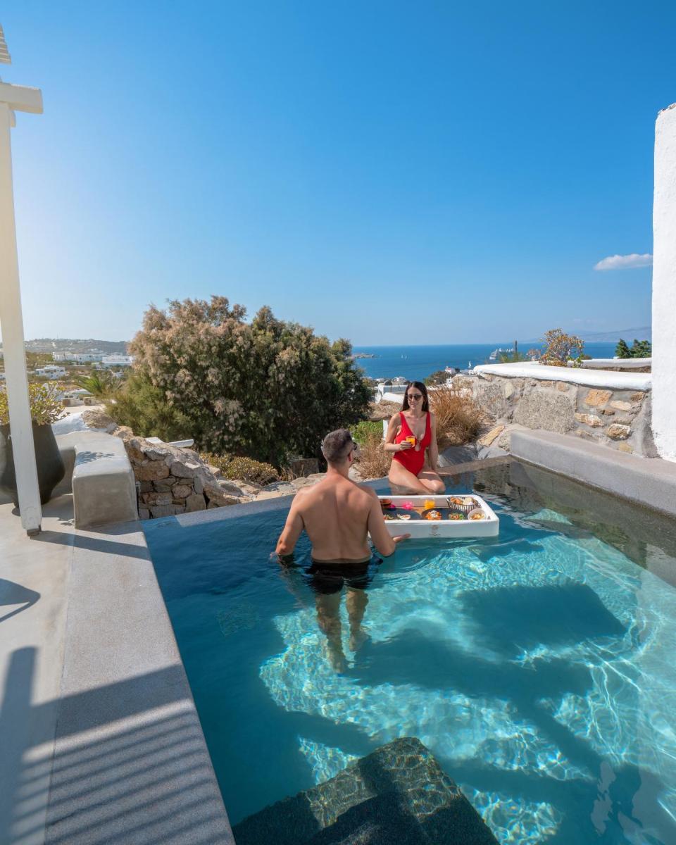 Ostraco Suites