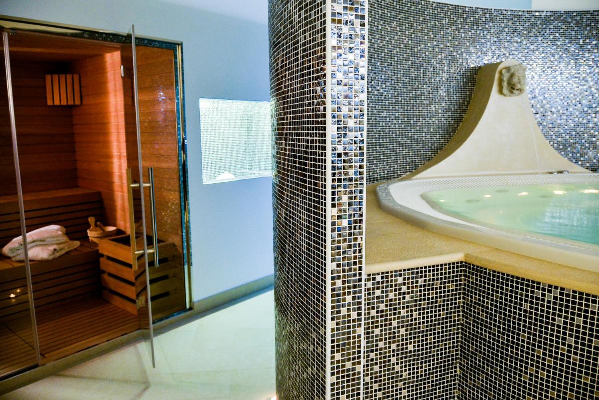 OSTUNI PALACE - Hotel Ristorante & SPA