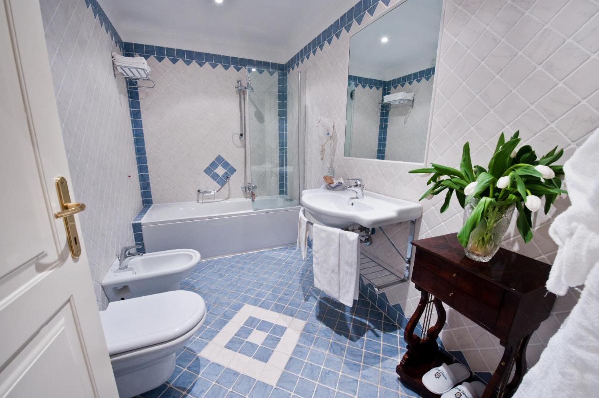 OSTUNI PALACE - Hotel Ristorante & SPA