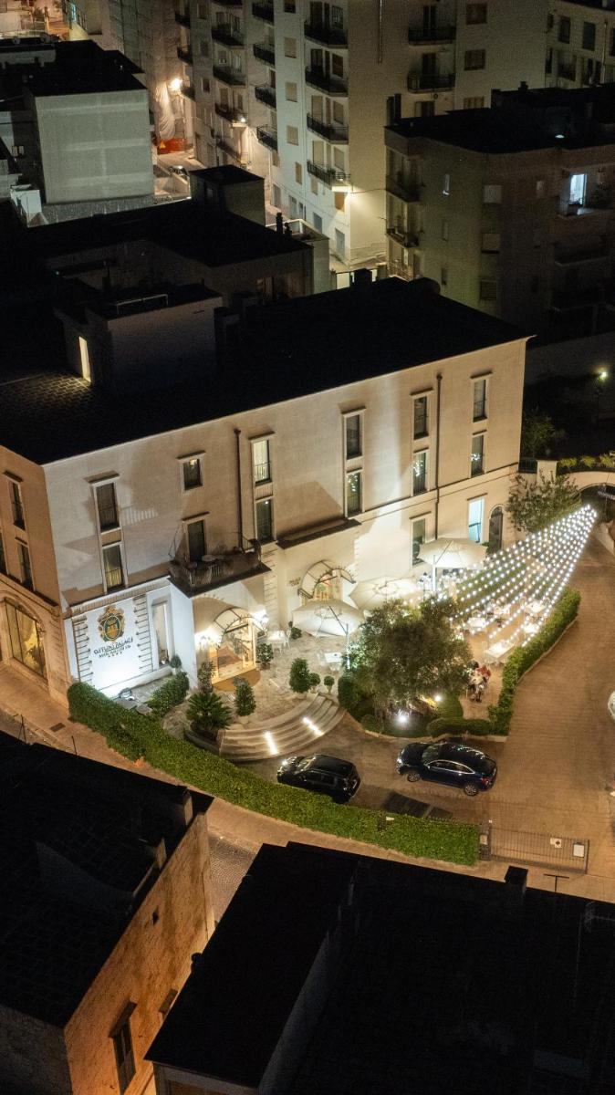OSTUNI PALACE - Hotel Ristorante & SPA