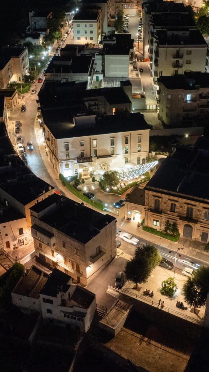 OSTUNI PALACE - Hotel Ristorante & SPA