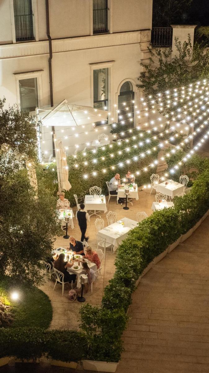OSTUNI PALACE - Hotel Ristorante & SPA