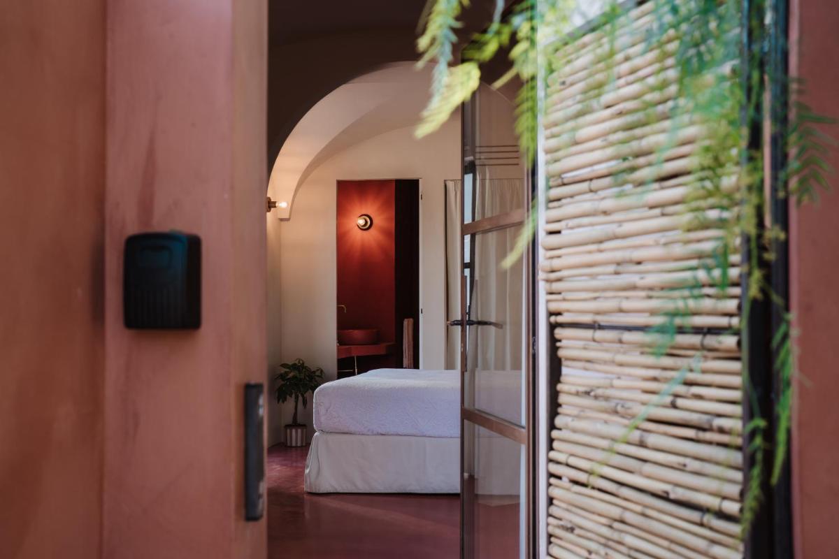OZIO - Il trullo rosso