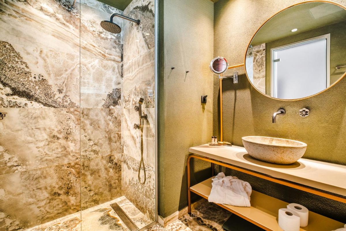 Pagopoieion - Adults Only Suites