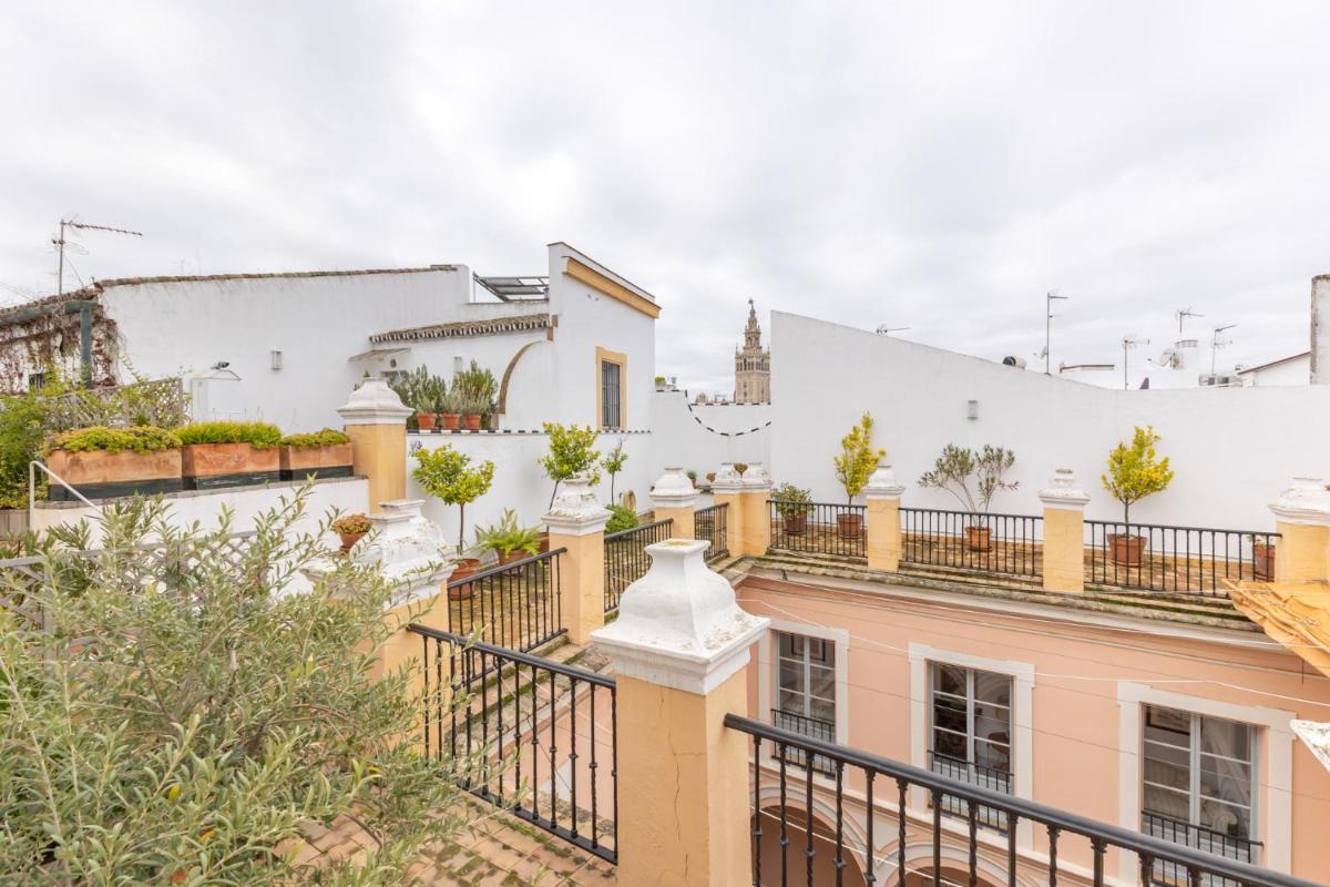 Palacio Marmoles by Valcambre