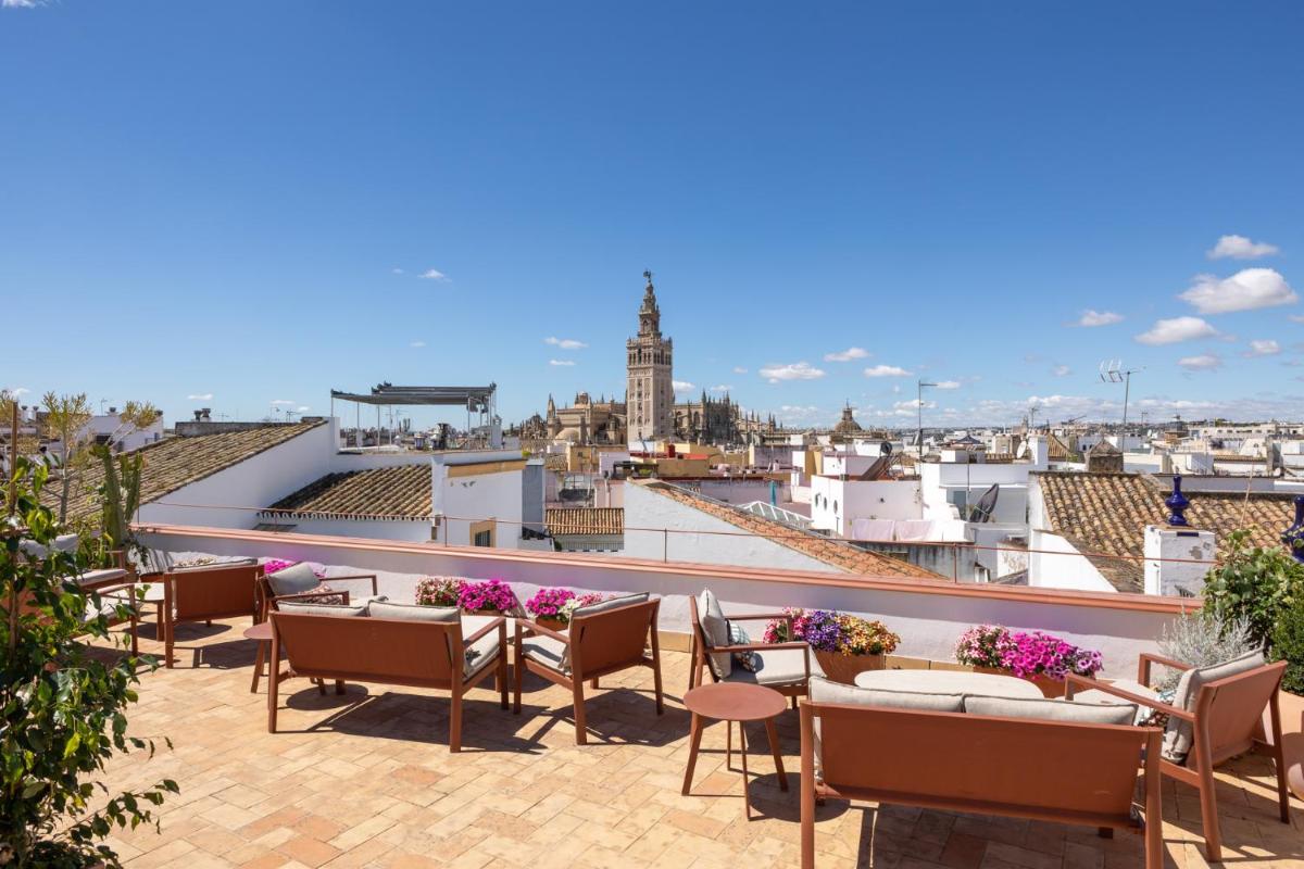 Palacio Marmoles by Valcambre