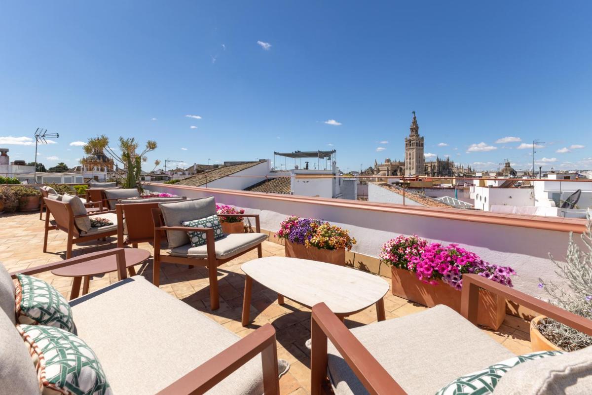 Palacio Marmoles by Valcambre