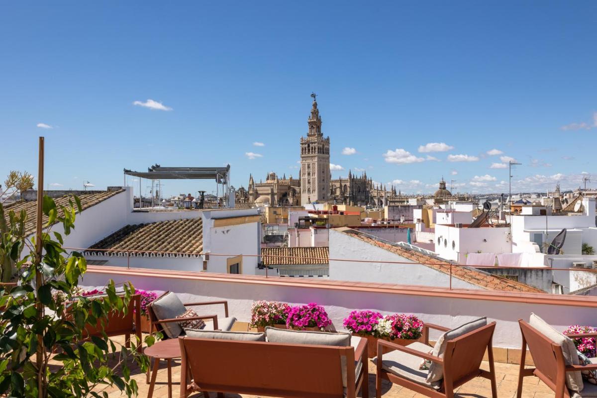 Palacio Marmoles by Valcambre