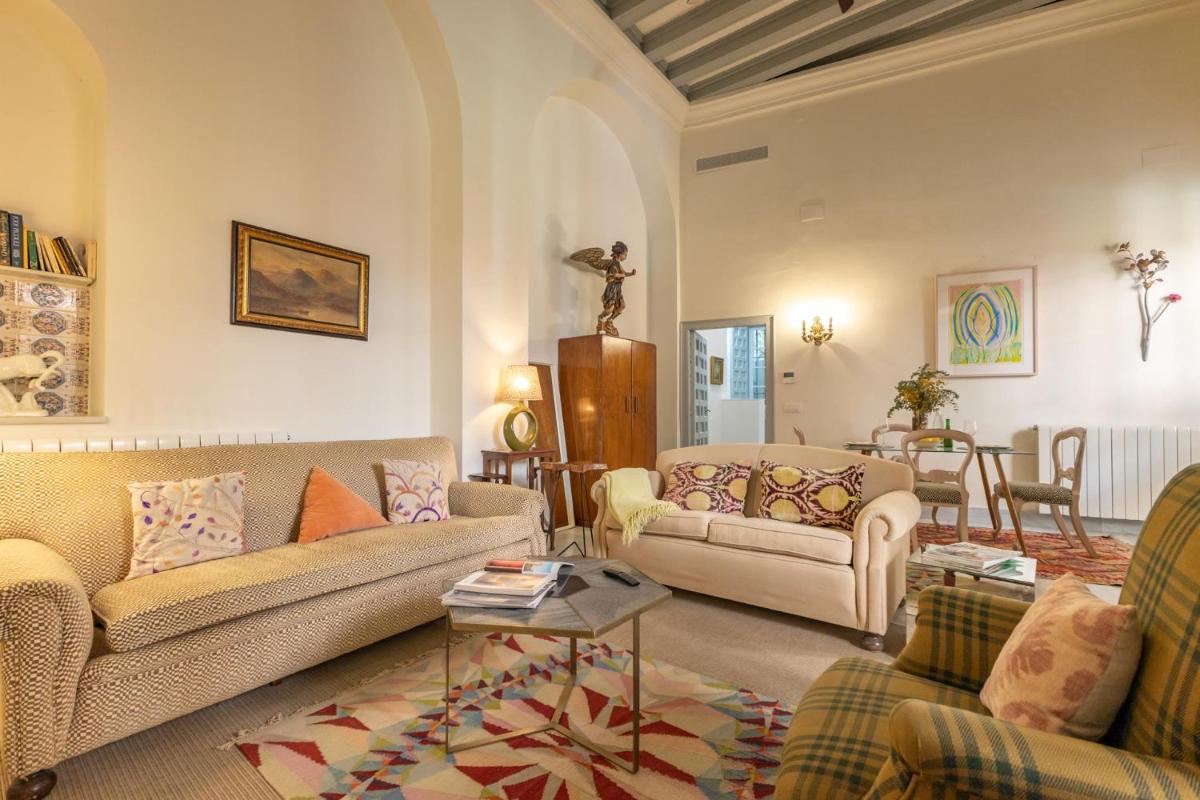 Palacio Marmoles by Valcambre