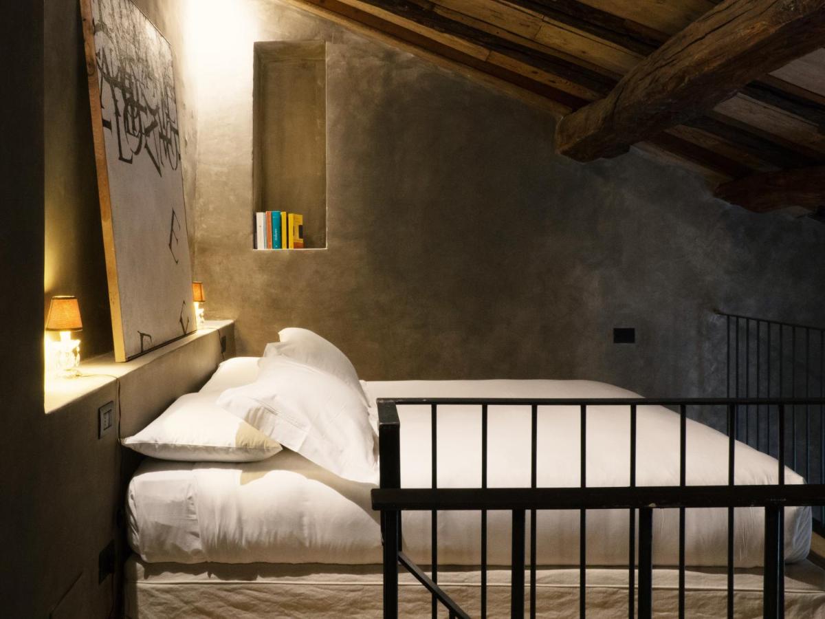 Palazzo Albricci Peregrini