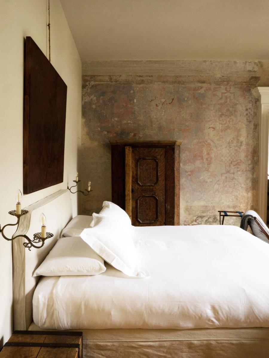 Palazzo Albricci Peregrini