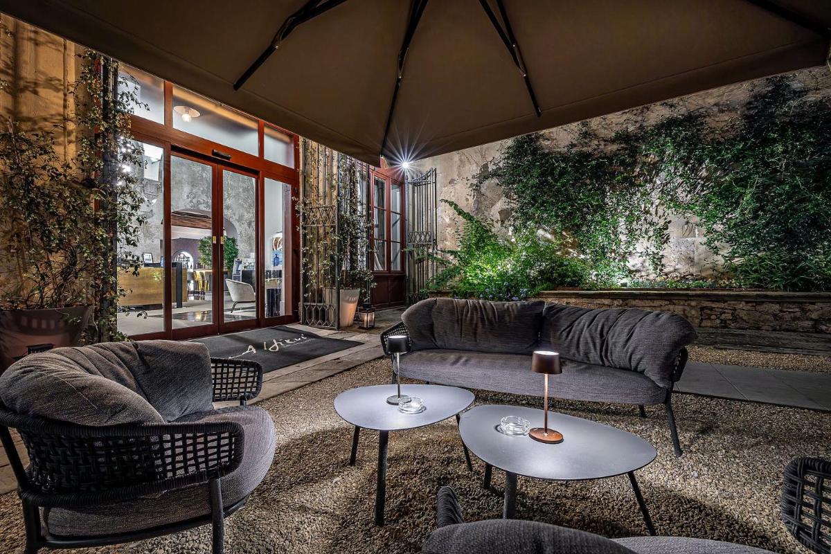 Palazzo Alfieri - Place of Charme