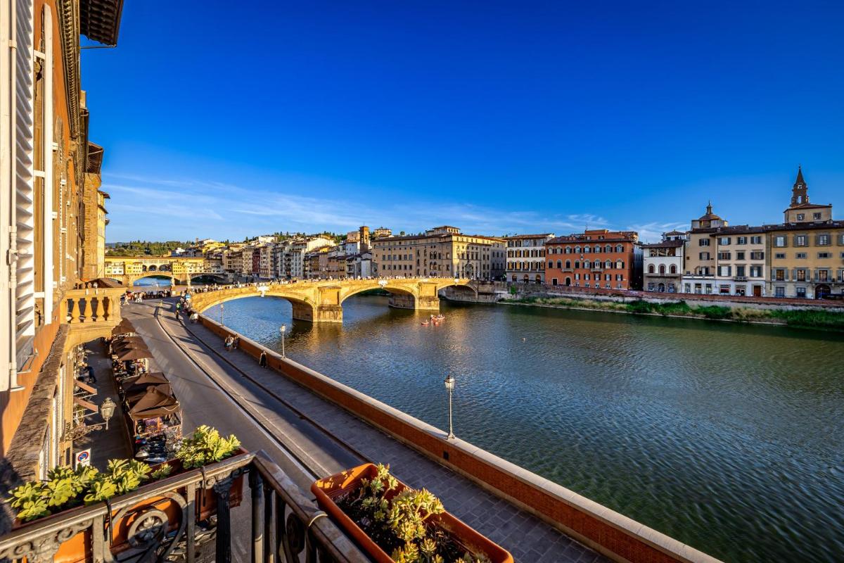 Palazzo Alfieri - Place of Charme