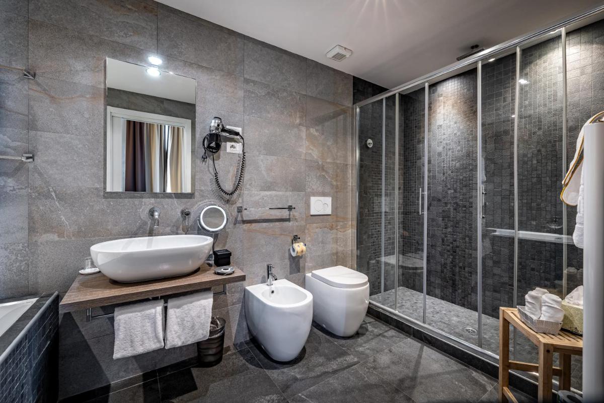 Palazzo Alfieri - Place of Charme