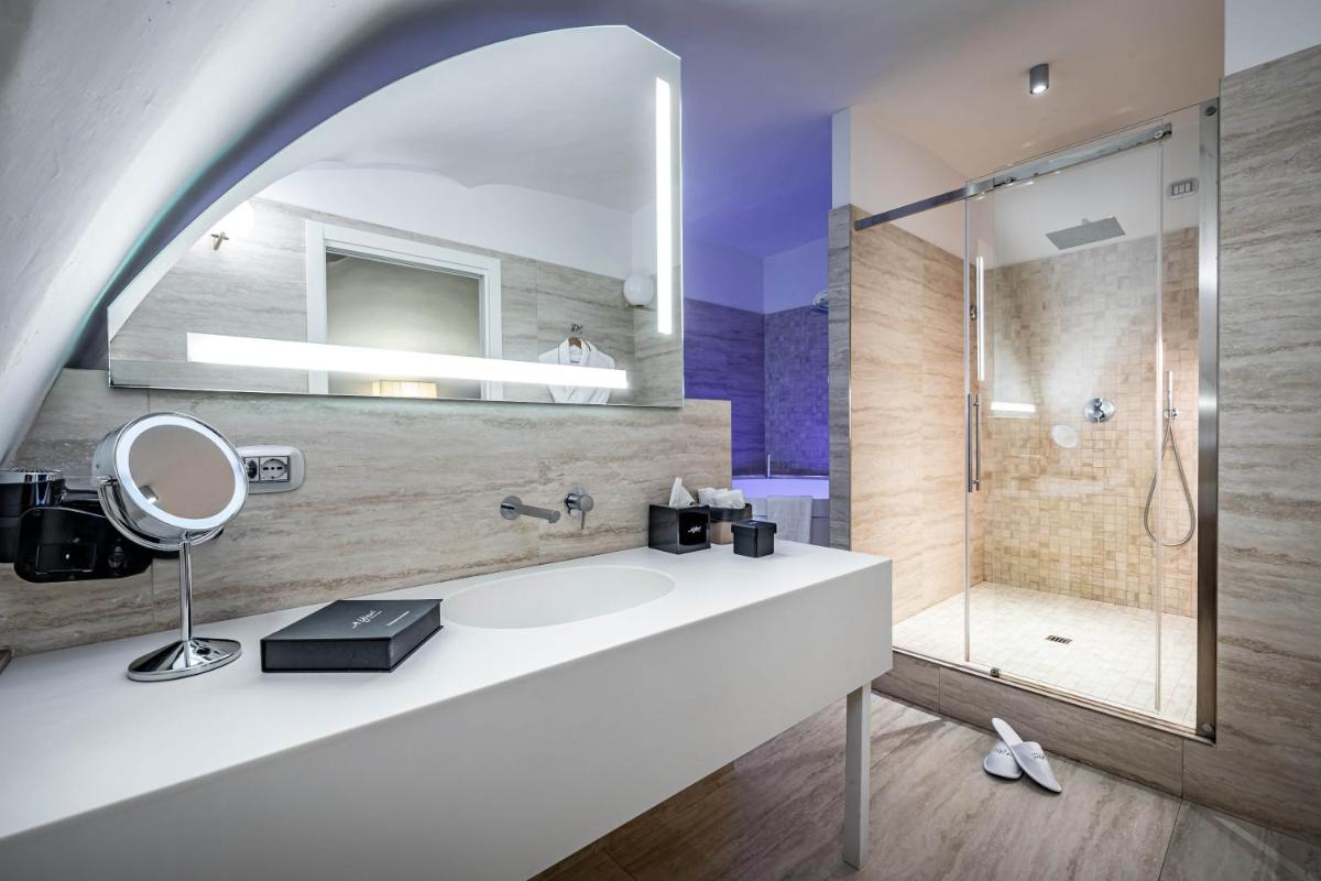 Palazzo Alfieri - Place of Charme