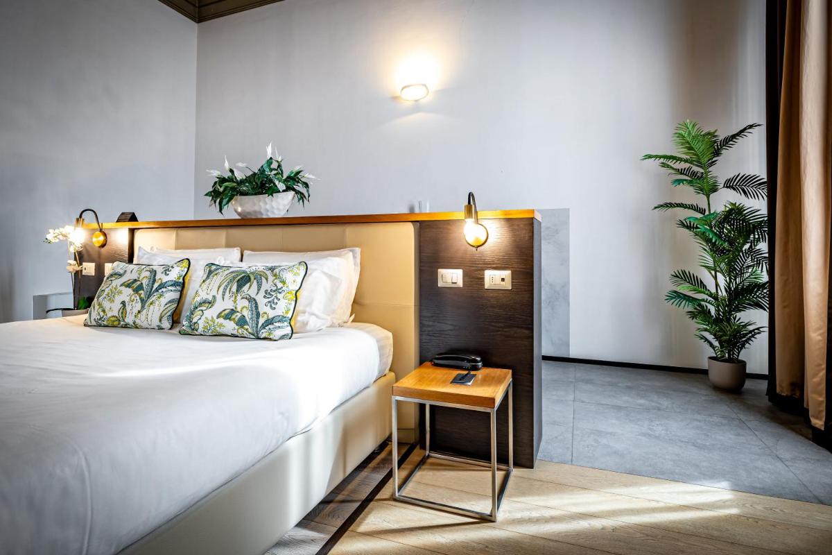 Palazzo Alfieri - Place of Charme