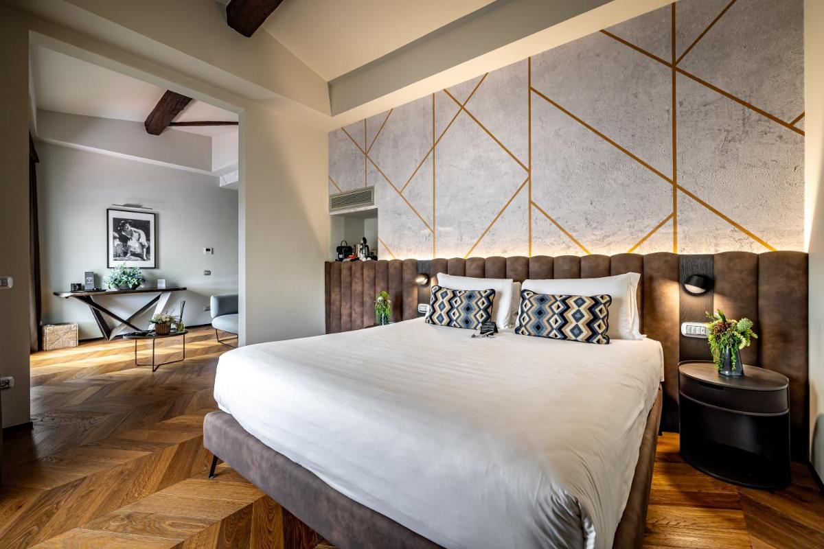 Palazzo Alfieri - Place of Charme